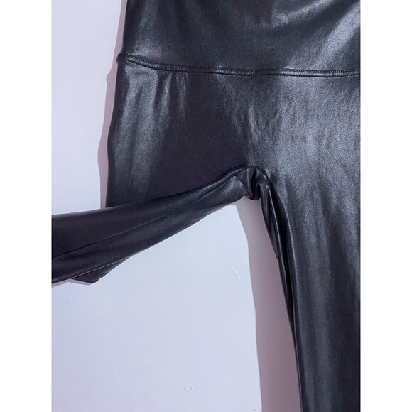 Spanx Leggings XL Black Faux Leather Slimming Tummy Control Compression Mobwife - Picture 3 of 10